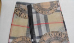 Šatky Burberry – fotka 2